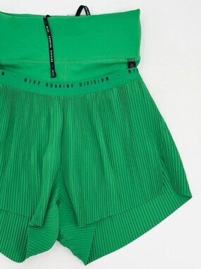 Nike Running Division Shorts Womens Size M Green Pleated Skirted Liner Dri-FIT